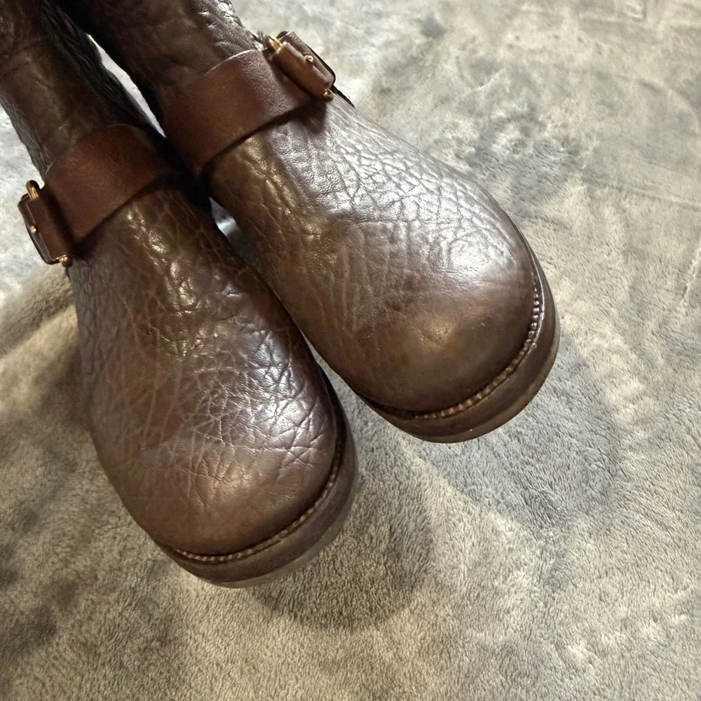 Tory‎ Burch Chrystie Moto Boots 6.5M Brown Pebbled Leather Buckle Zip Lug Sole
